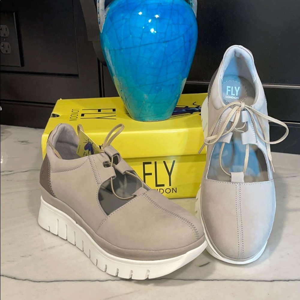 Fly London - Bump 129 Fly - Brand new!